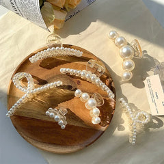 Elegant Pearl Hair Claw Clip